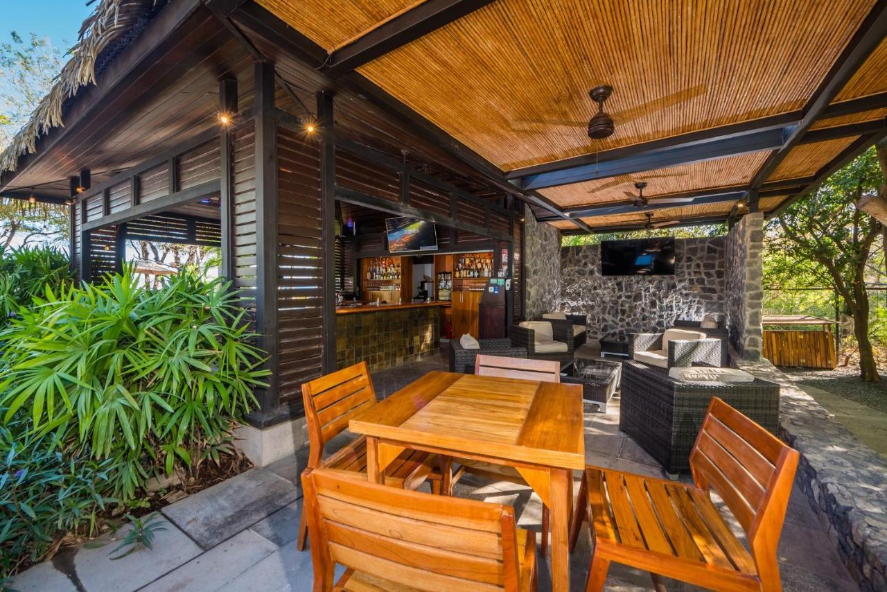 Jet Luxury At Langosta Beach Resort & Villas Tamarindo Bagian luar foto